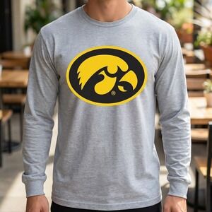 Profile Varsity Iowa Hawkeyes Mens Gray Long Sleeve Graphic T-Shirt NCLOGO